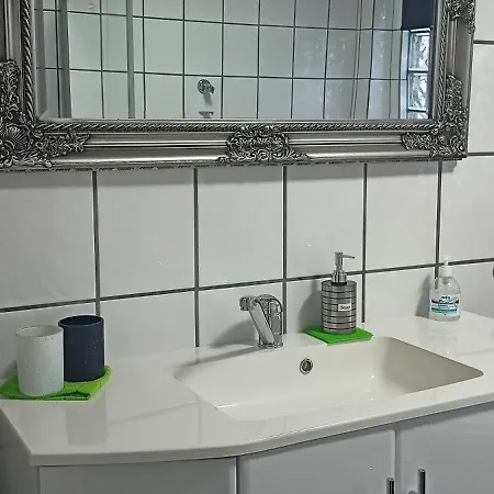 شقة Blaue Oase, Netflix, Massagesessel, Whirlpool Badewanne غيرمرسهايم
