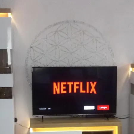 Blaue Oase, Netflix, Massagesessel, Whirlpool Badewanne