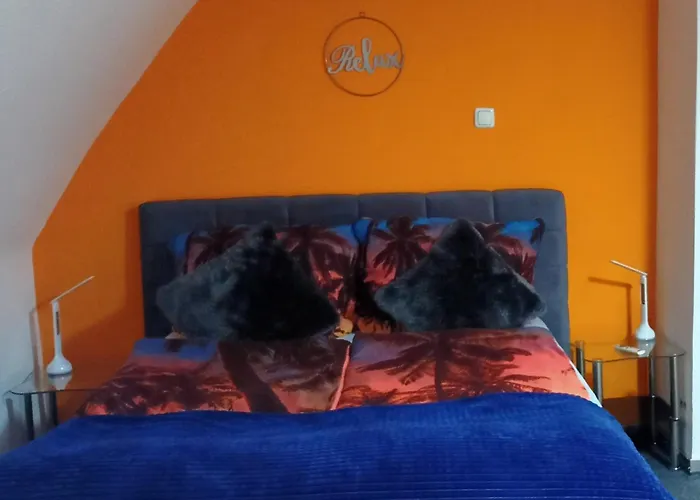 Blaue Oase, Netflix, Massagesessel, Whirlpool Badewanne *