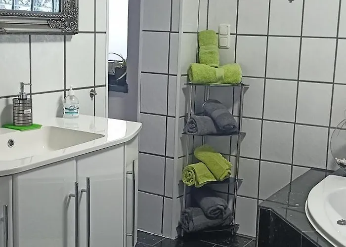 Blaue Oase, Netflix, Massagesessel, Whirlpool Badewanne