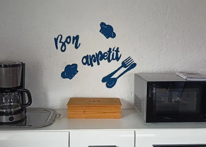 Blaue Oase, Netflix, Massagesessel, Whirlpool Badewanne Apartamento Germersheim